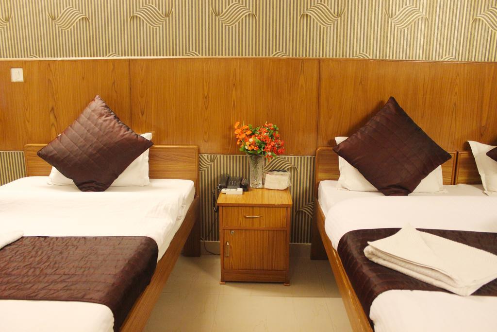 Hotel Delhi Marine Club C6 Vasant Kunj Nova Deli Exterior foto